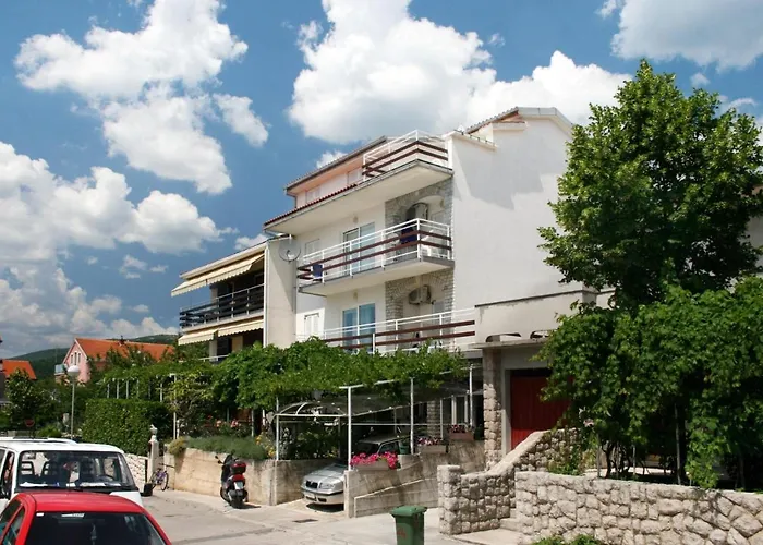 Apartments With A Parking Space Crikvenica - 5553