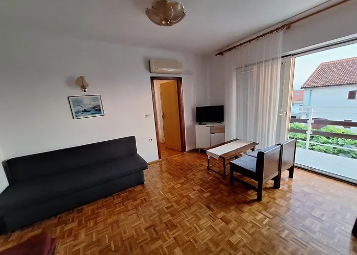 Apartments With A Parking Space Crikvenica - 5553