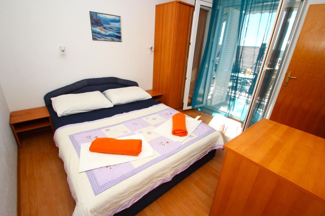 Apartment With A Parking Space - 5553 Crikvenica