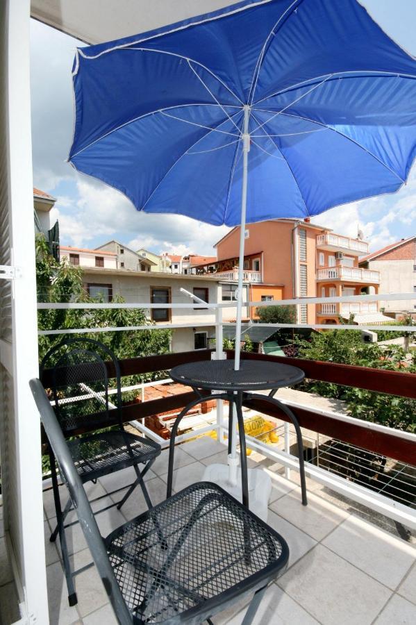 Apartment With A Parking Space - 5553 Crikvenica